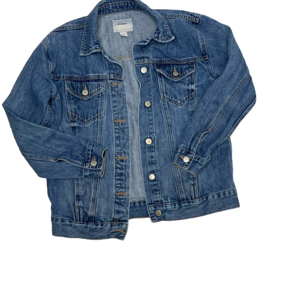 Denim Trucker Jacket in a Medium Wash Size XS by Old Navy - Picture 2 of 7